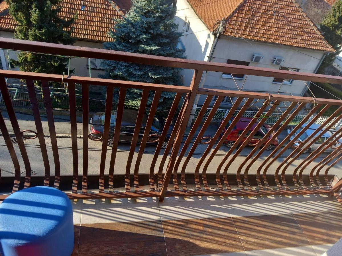 Cosy Rooftop Studio With Balcony Belgrad Exterior foto