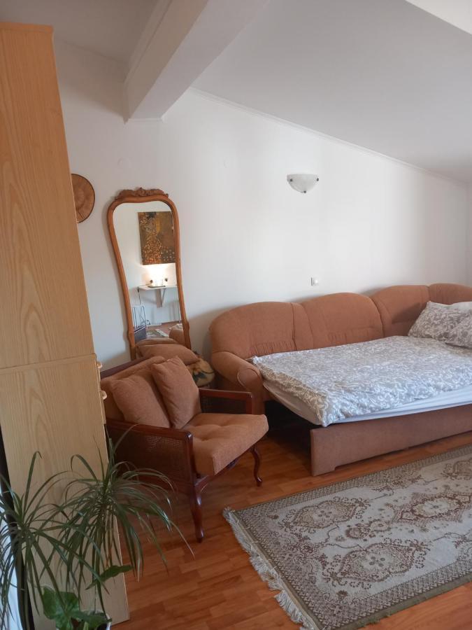 Cosy Rooftop Studio With Balcony Belgrad Exterior foto