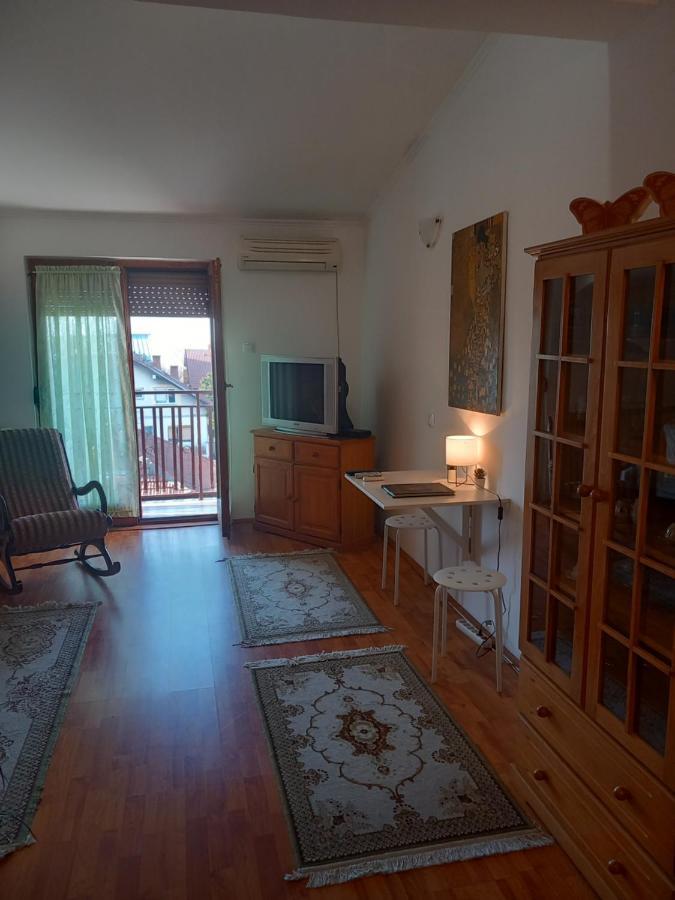 Cosy Rooftop Studio With Balcony Belgrad Exterior foto
