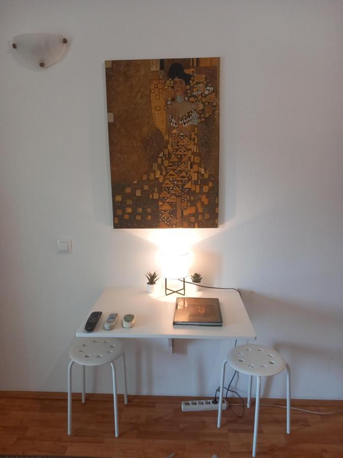 Cosy Rooftop Studio With Balcony Belgrad Exterior foto